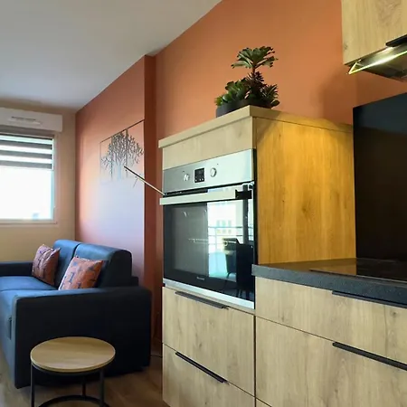 Au Gus'tin - Confort Et Balcon En Coeur De Apartment Boulogne-sur-Mer